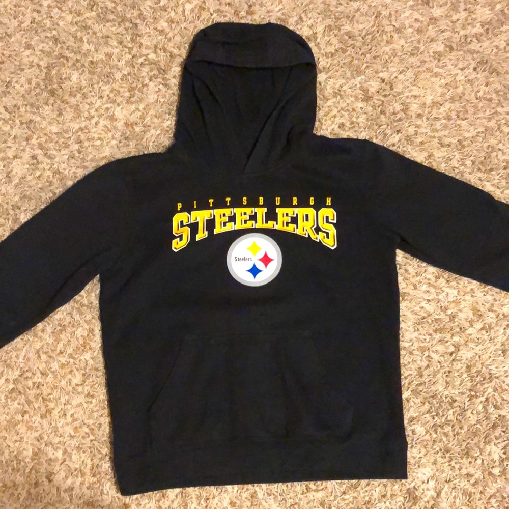 Black Pittsburgh Steelers youth hoodie.